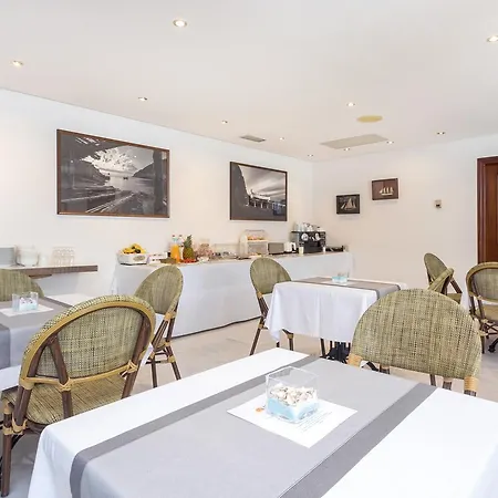 Anchorage Szálloda 3*